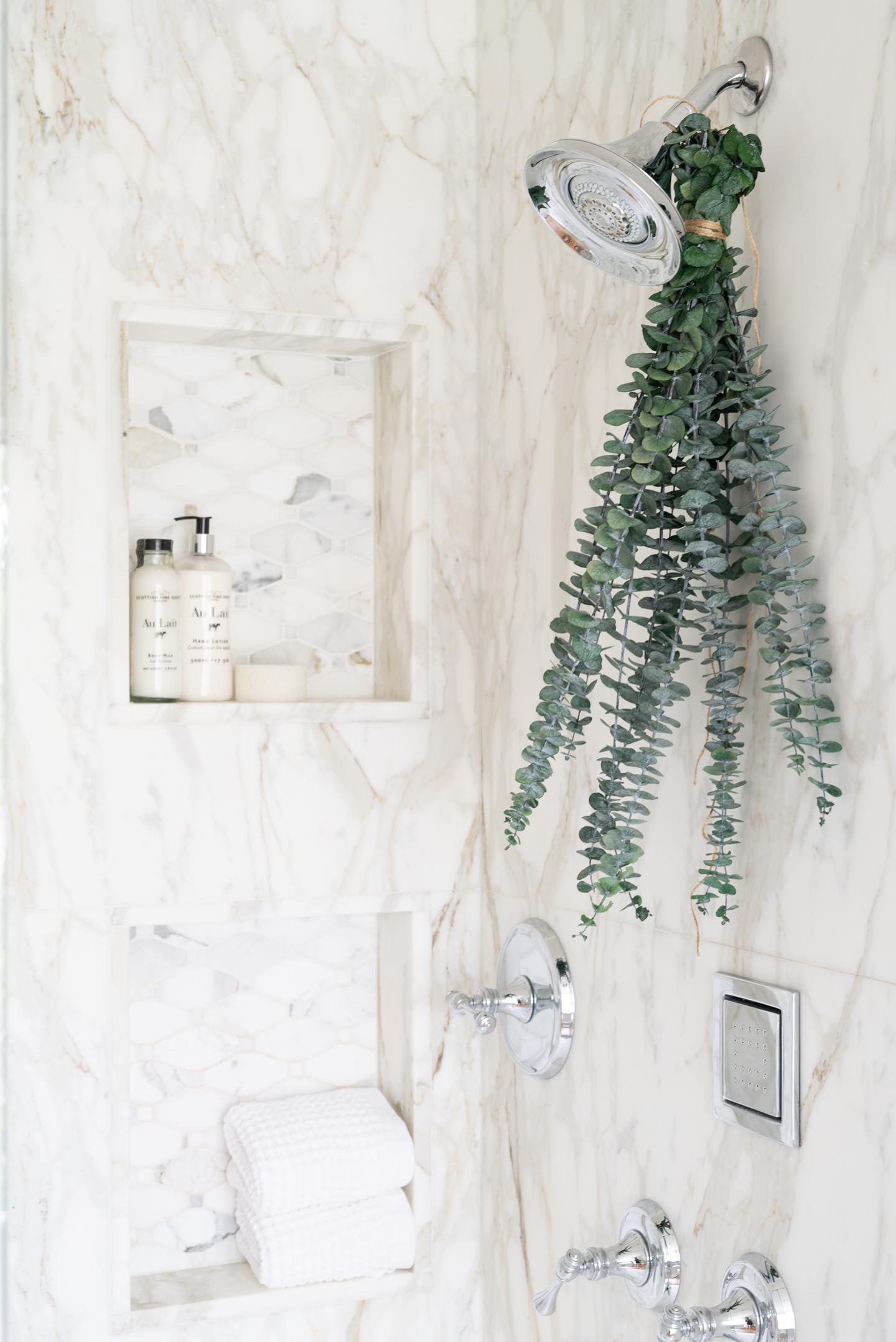 Eucalypt Co. Eucalyptus Shower Bundles offer an aromatherapy experience for months on end. 