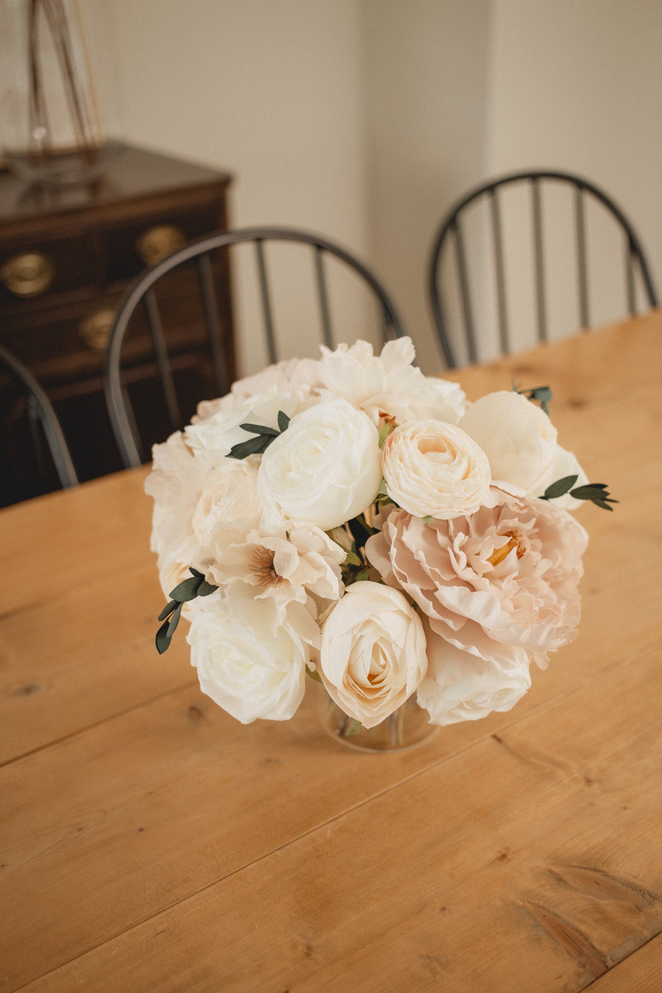 Globe Vase Arrangement Rental