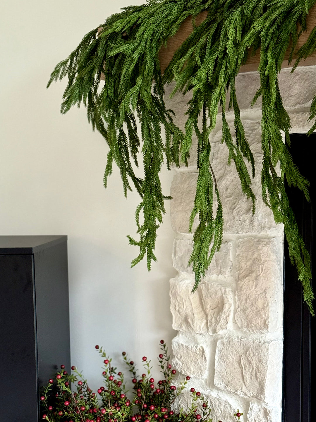 Norfolk Dripping Garland