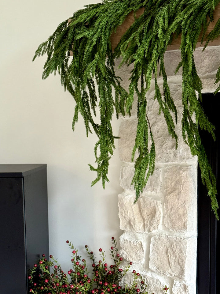 Norfolk Dripping Garland