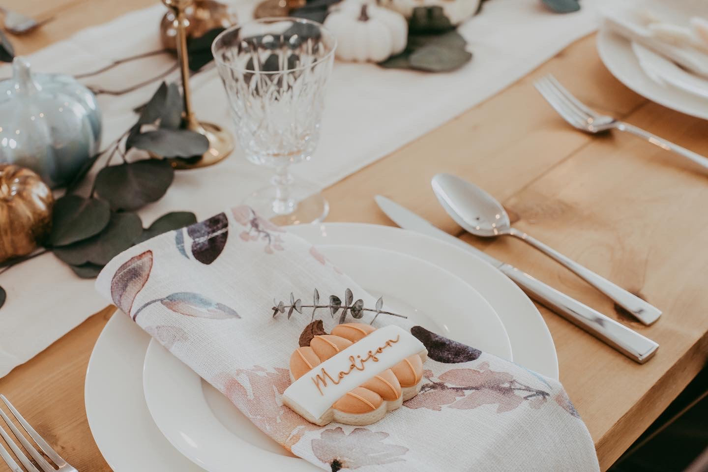 Eucalyptus Mini Stem Wedding Pack Rental